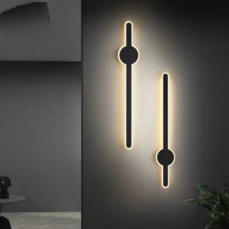 LuxeLine LED Wall Light